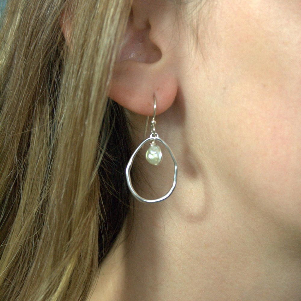100% Sterling silver & Freshwater Pearl dangle earrings. New, handmade